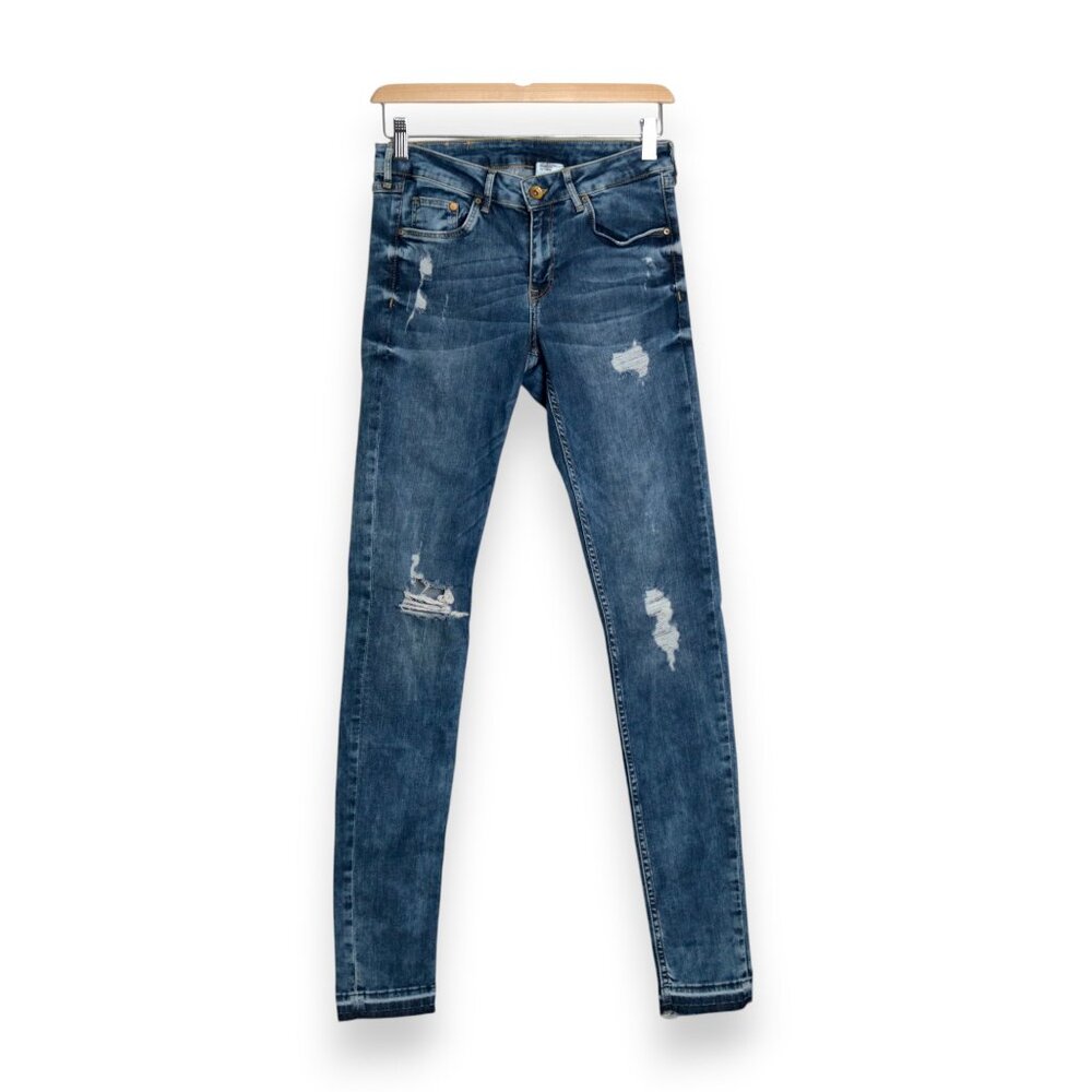 H&M Super Skinny Low Waist Ripped Jeans Size 29/32